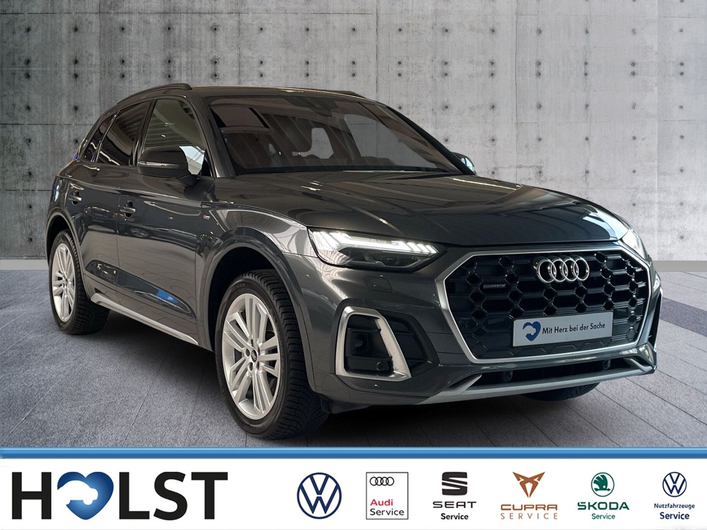 Audi Q5 2.0TDI DSG quattro S line - Samsaru's Car Outlet
