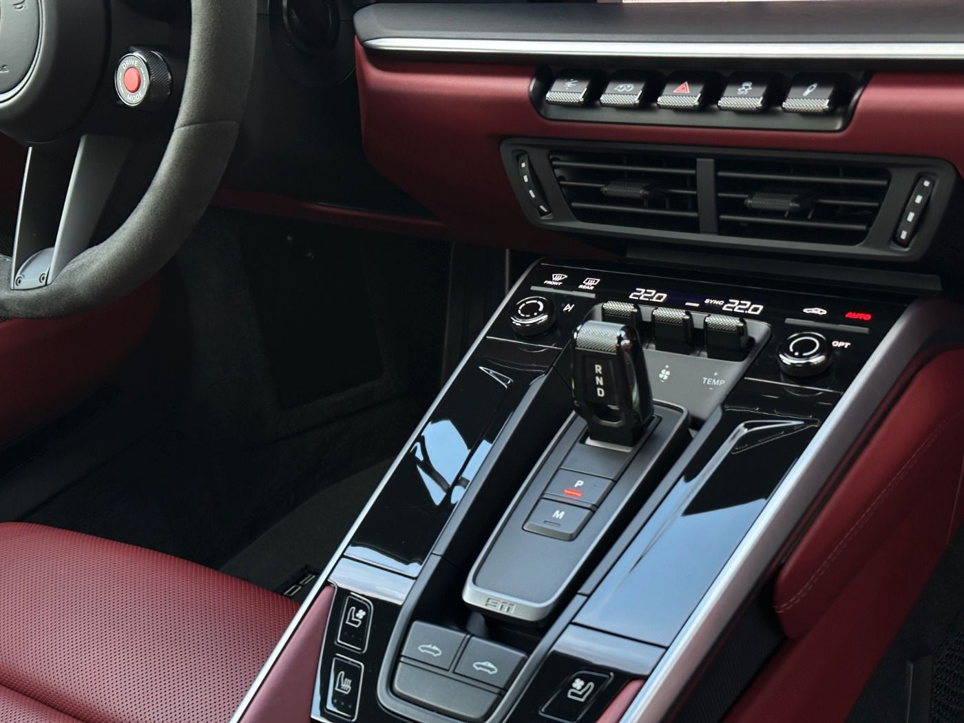 Porsche 992 911 Targa 4 GTS Burmester Lift Sportsitze