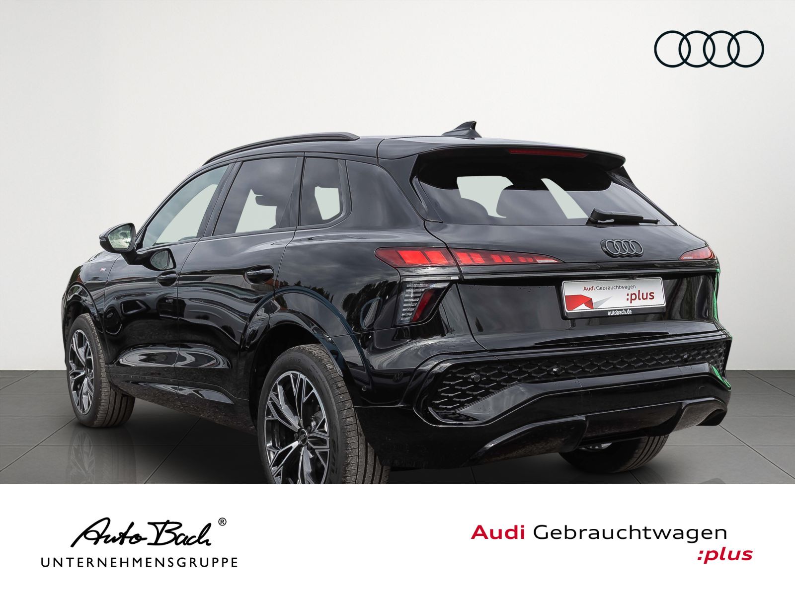 Audi Q3 S line TFSI Stronic Navi LED CarPlay ACC AHK