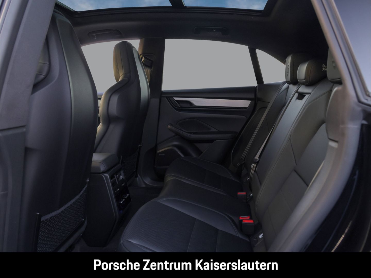 Porsche Macan 4 BOSE Luftfederung Rückfahrkamera LED
