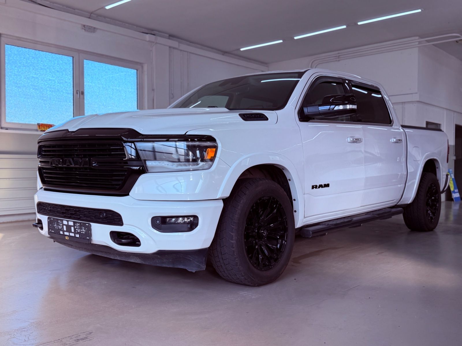 Dodge RAM/LIMITED/BIG SCREEN/
