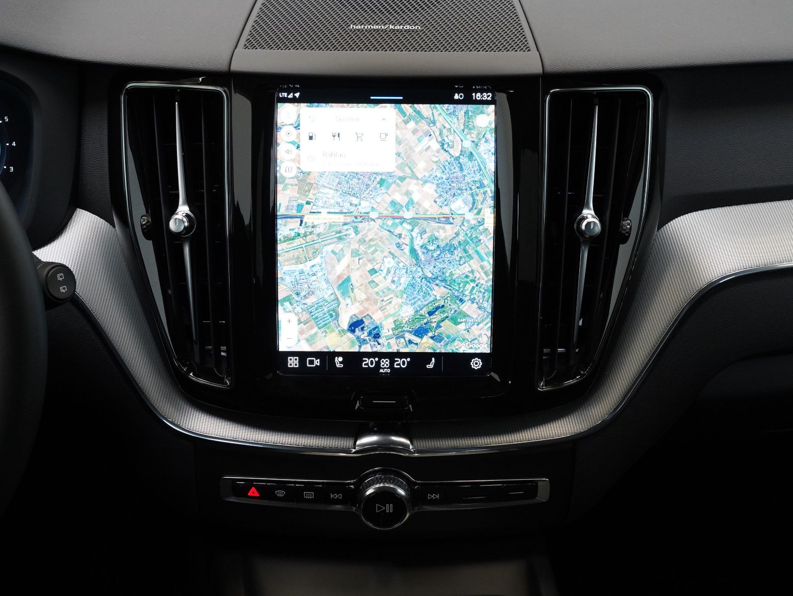 Volvo XC60 B4 B Plus Dark LED/NAVI/ACC/BLIS