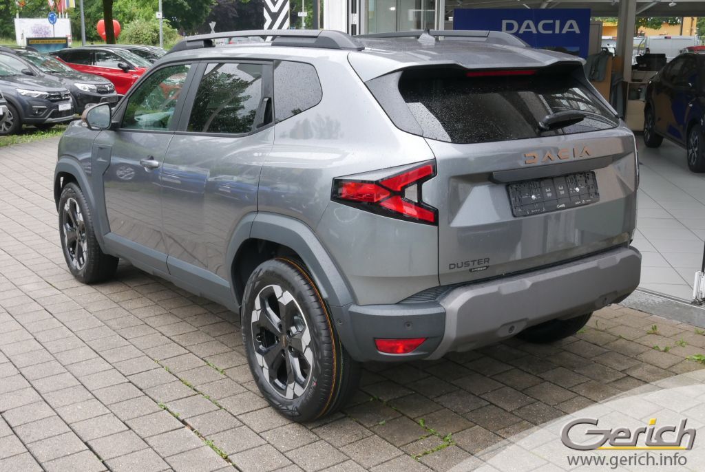 Dacia Duster Hybrid 140 Extreme - Samsaru's Car Outlet