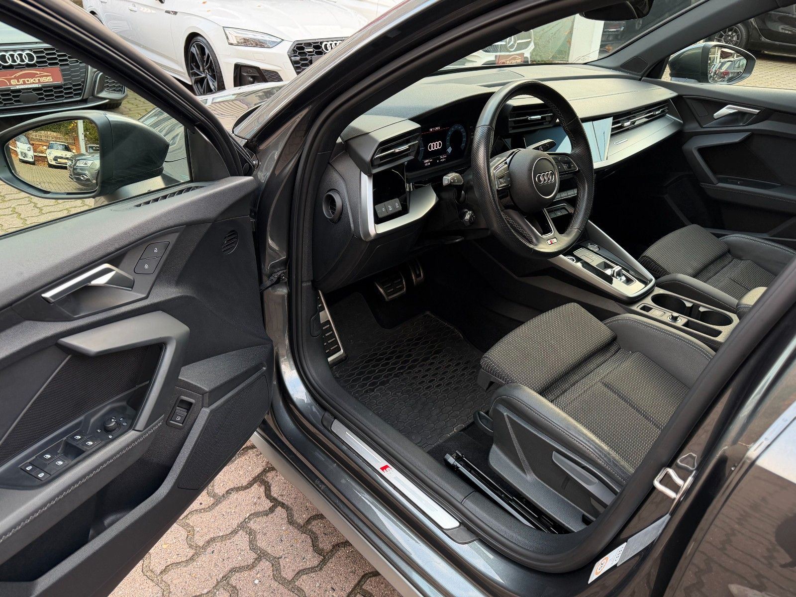 Audi A3 Sportb 40 TFSIe S line*PANO*LED*AHK*SHZ*KAM*