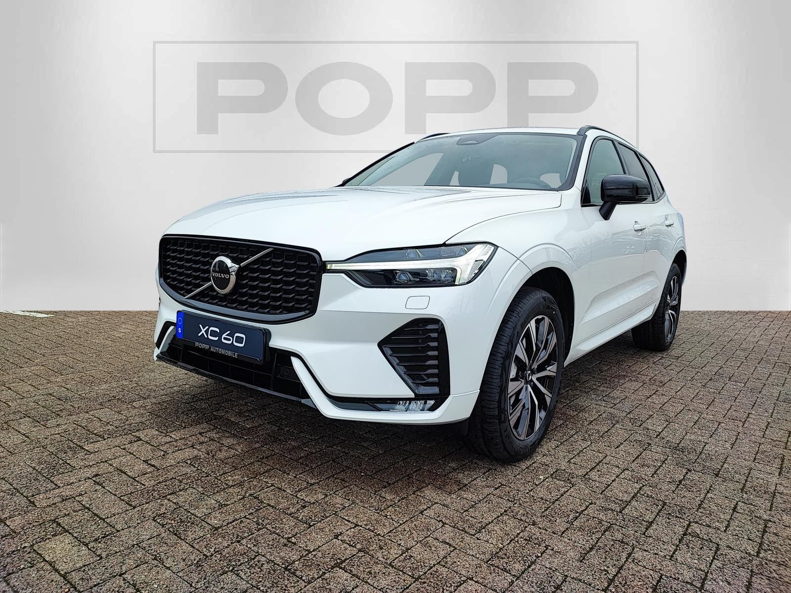 Volvo XC60 B4 AWD Plus Dark 4xSHZ ACC AHK FHZ H/K STHZ