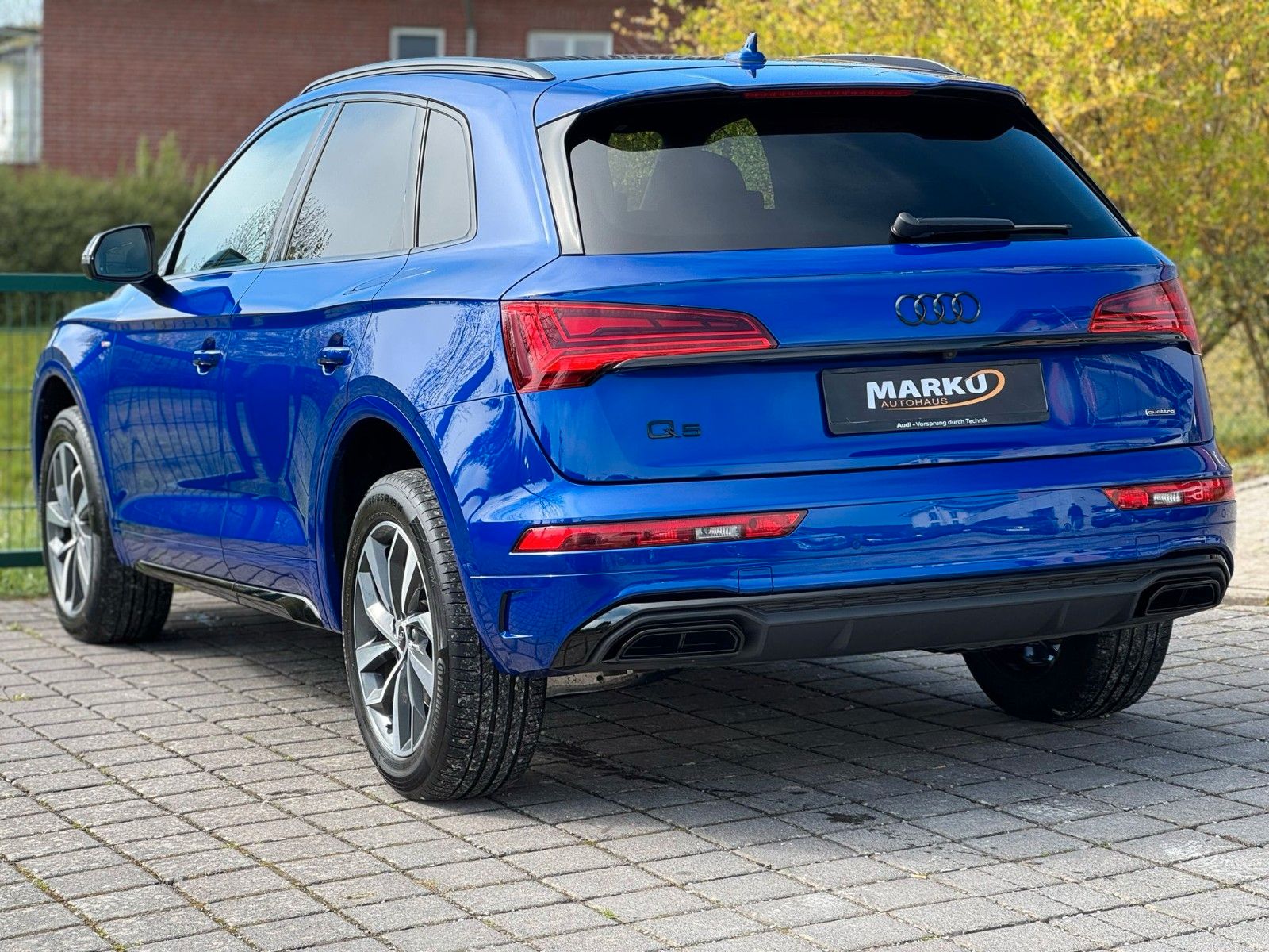 Audi Q5 40 TDI quattro S-line - Samsaru's Car Outlet