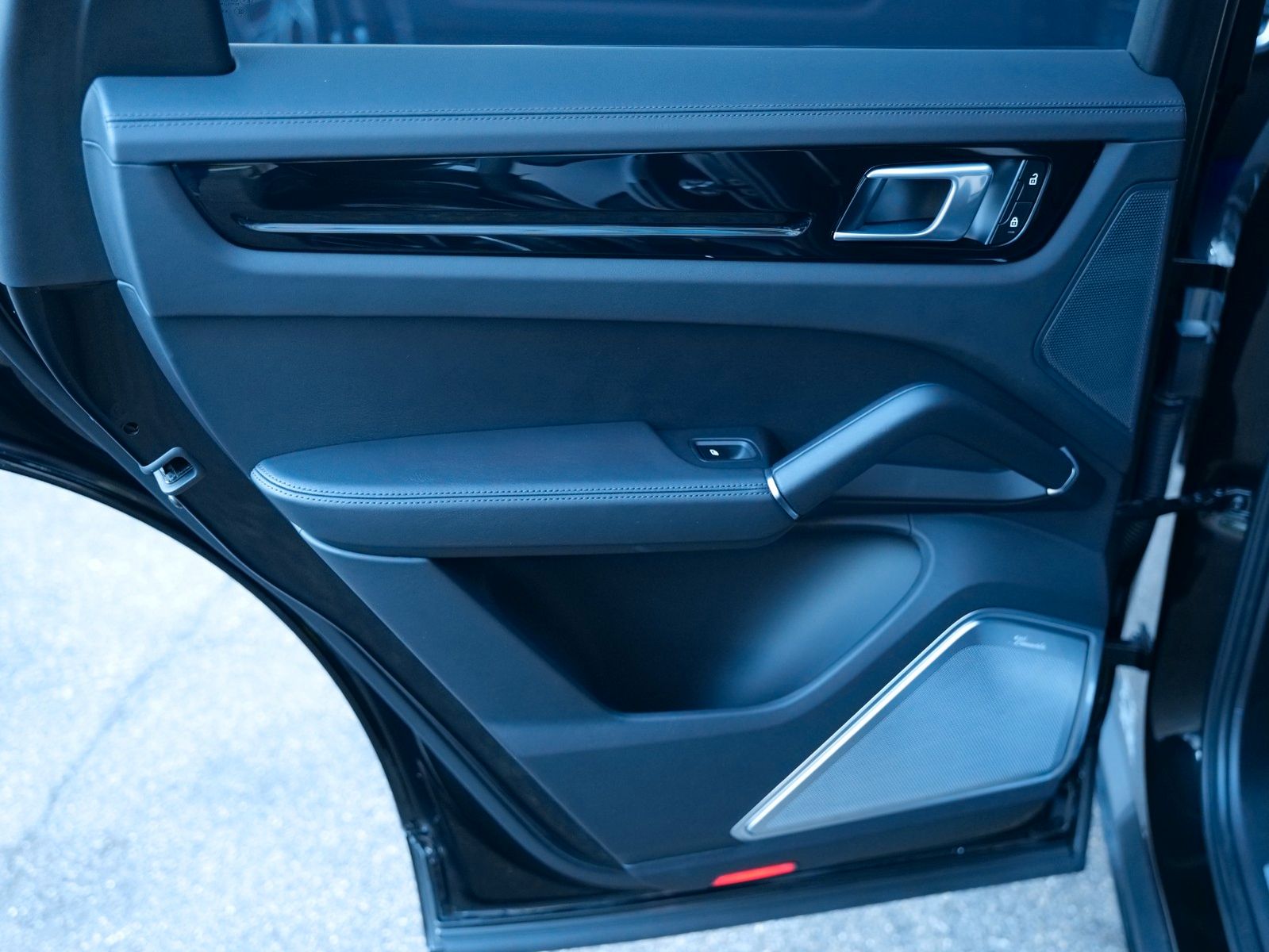 Porsche Cayenne Coupe E-Hybrid Platinum Edi SPORT DESIGN