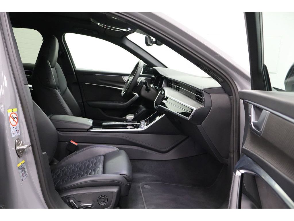 Audi RS 6 Avant 4.0 TFSI quattro Performance Matrix,P