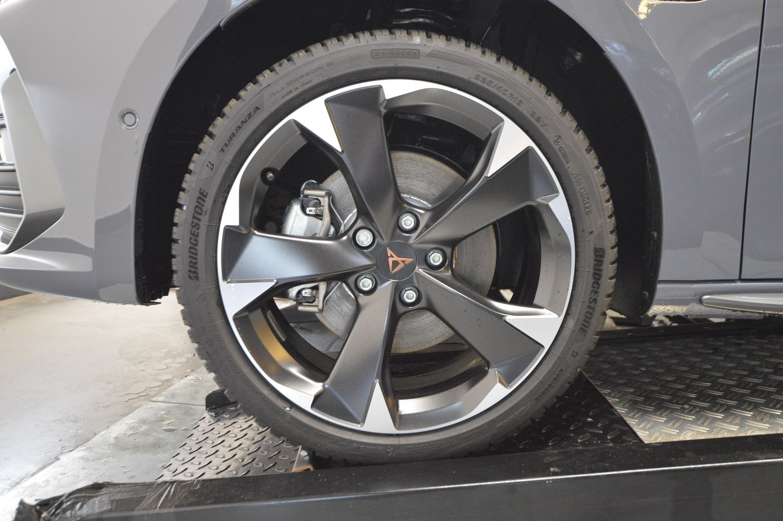 Cupra Leon Sportstourer 1.4 e-HYBRID - Samsaru's Car Outlet