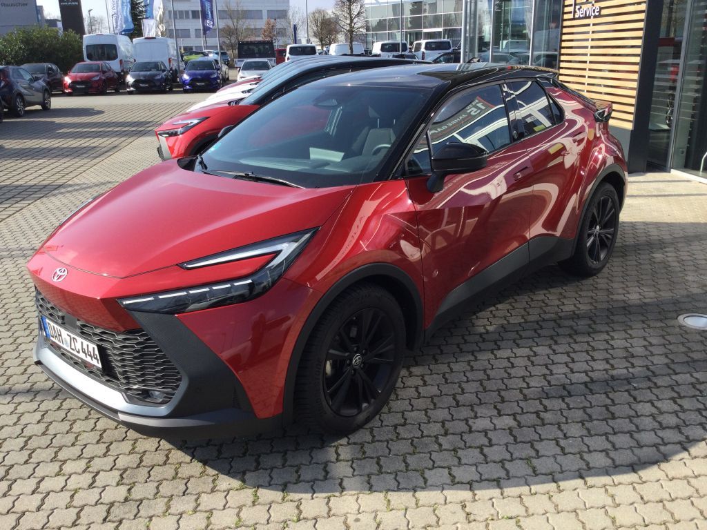 Toyota C-HR 1.8 Hybrid - Samsaru's Car Outlet
