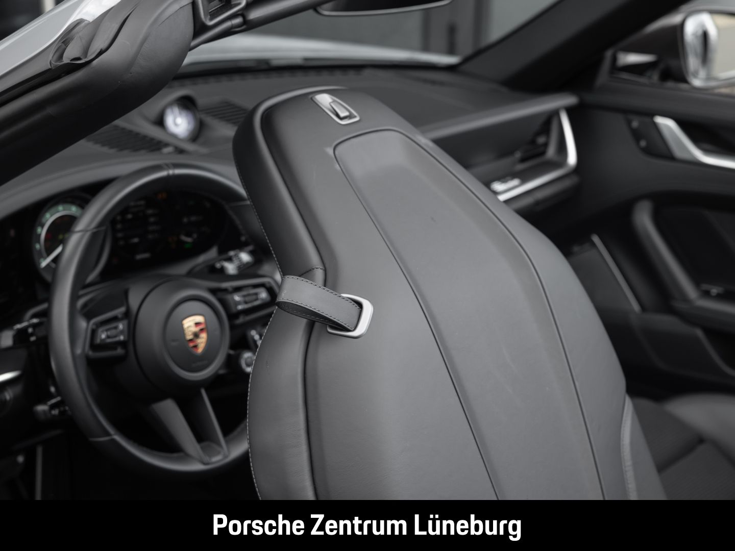 Porsche 992 911 Turbo S Cabriolet - Samsaru's Car Outlet