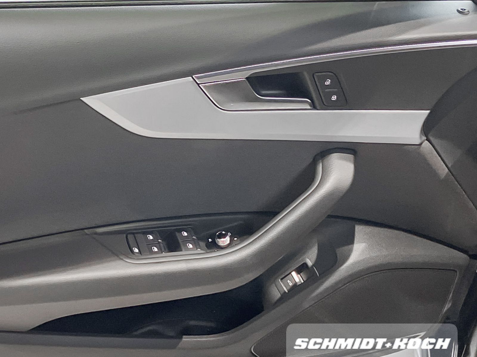 Audi A4 Avant 35 TDI advanced S tronic - Samsaru's Car Outlet