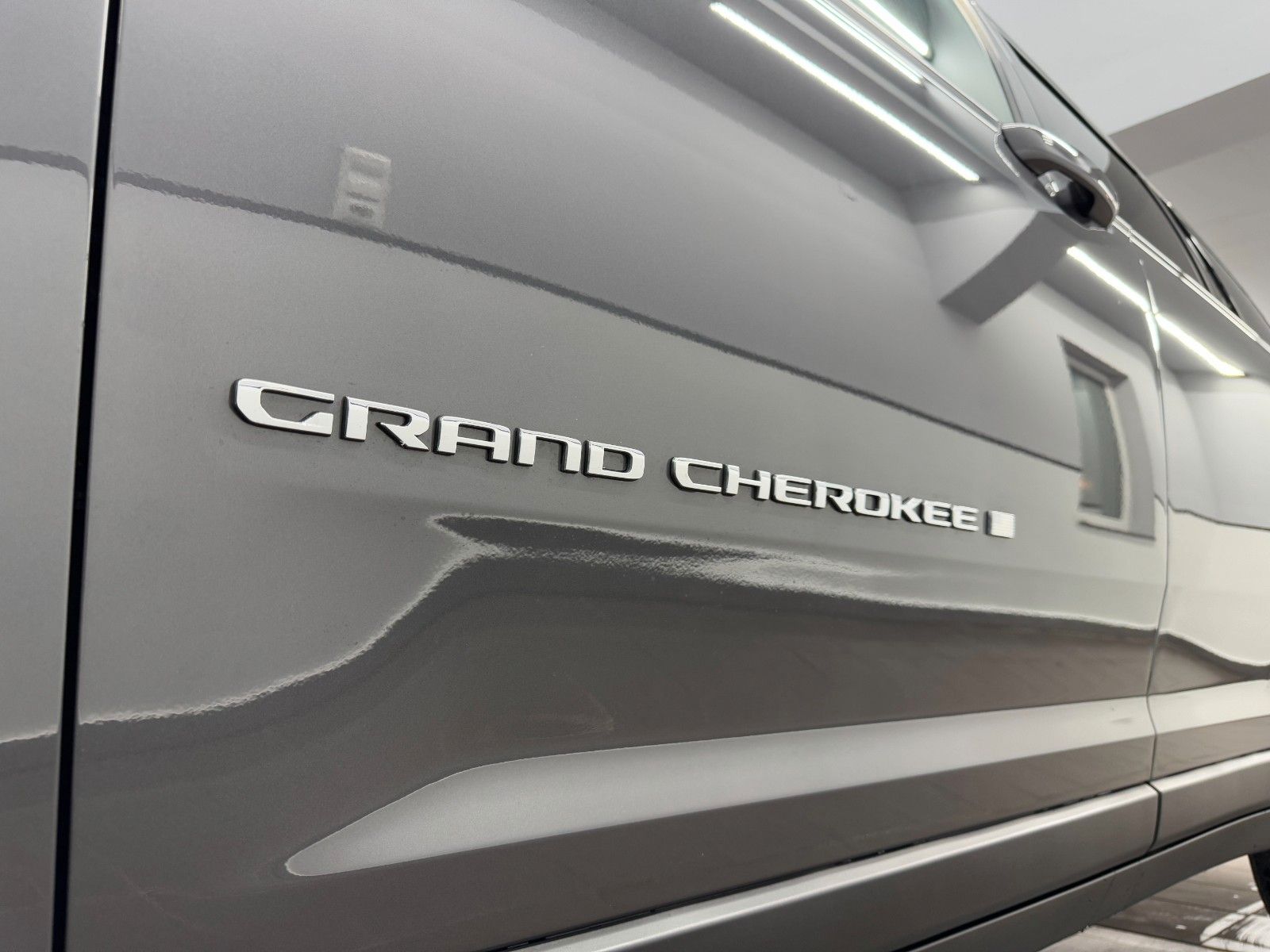 Jeep Grand Cherokee L Laredo 4x4/Unfallfrei!/Akh-3,1T