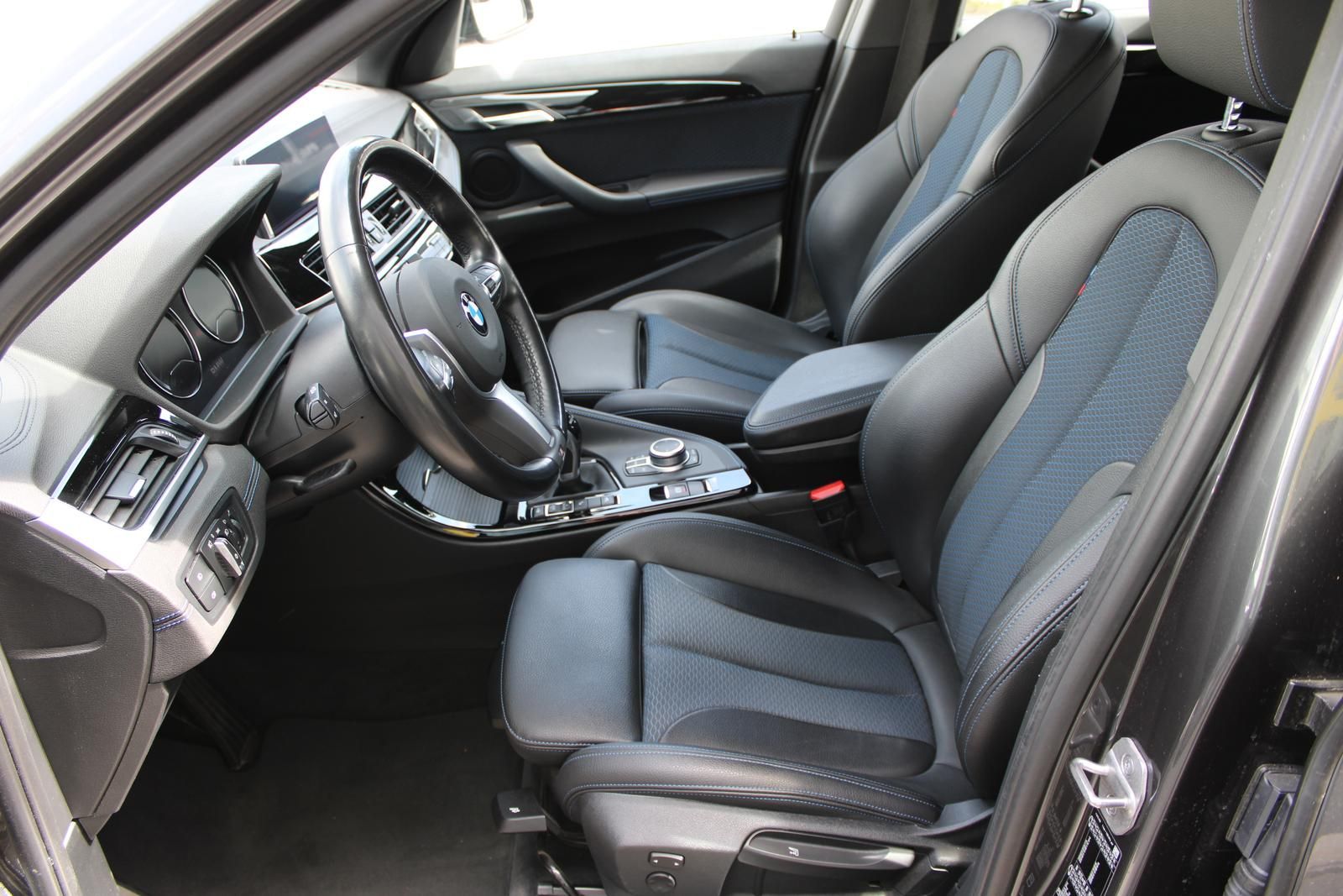 BMW X1 xDrive 20 i M Sportpaket - Samsaru's Car Outlet