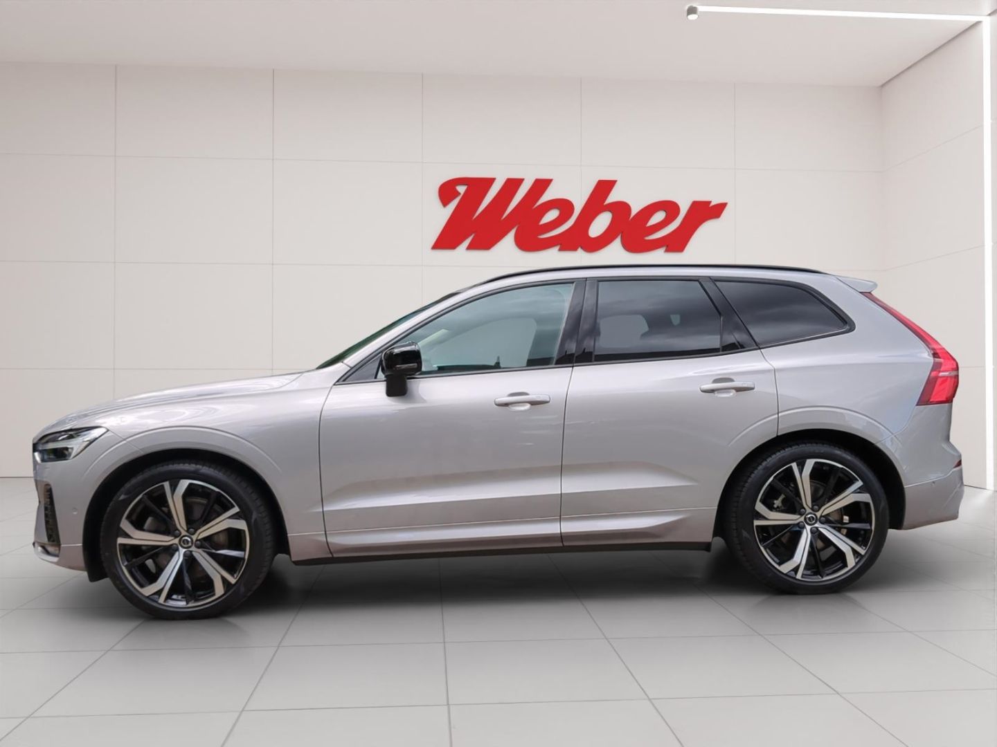 Volvo XC60 B4 AWD Ultimate Dark *Luft*AHK*SH*BLIS*360*