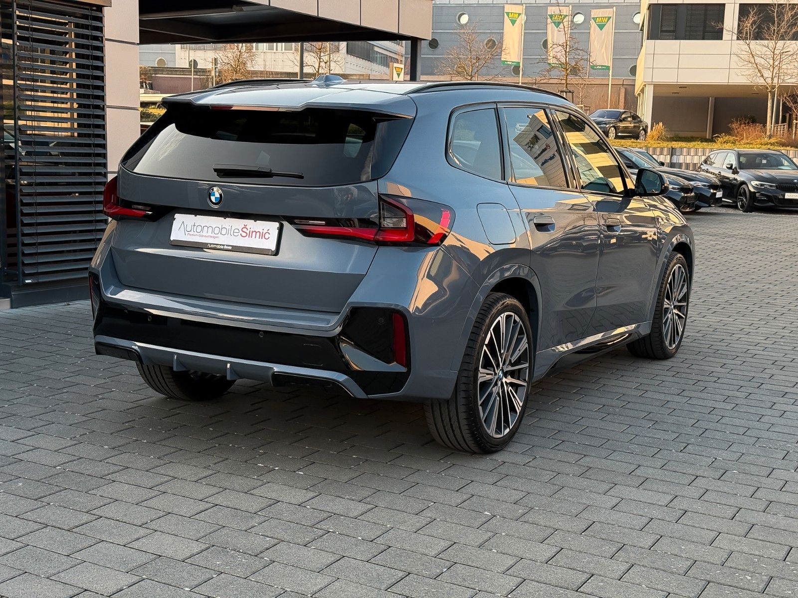 BMW X1 23 d xDrive M Sport - Samsaru's Car Outlet