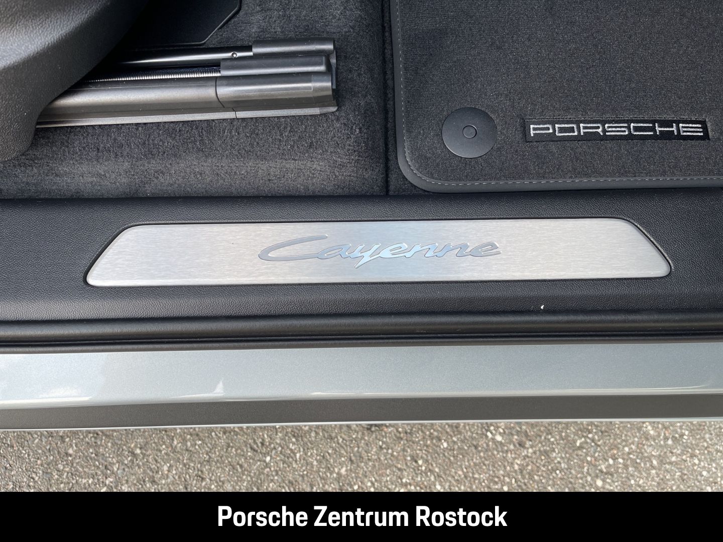 Porsche Cayenne E-Hybrid Coupe Sportabgas LED-Matrix