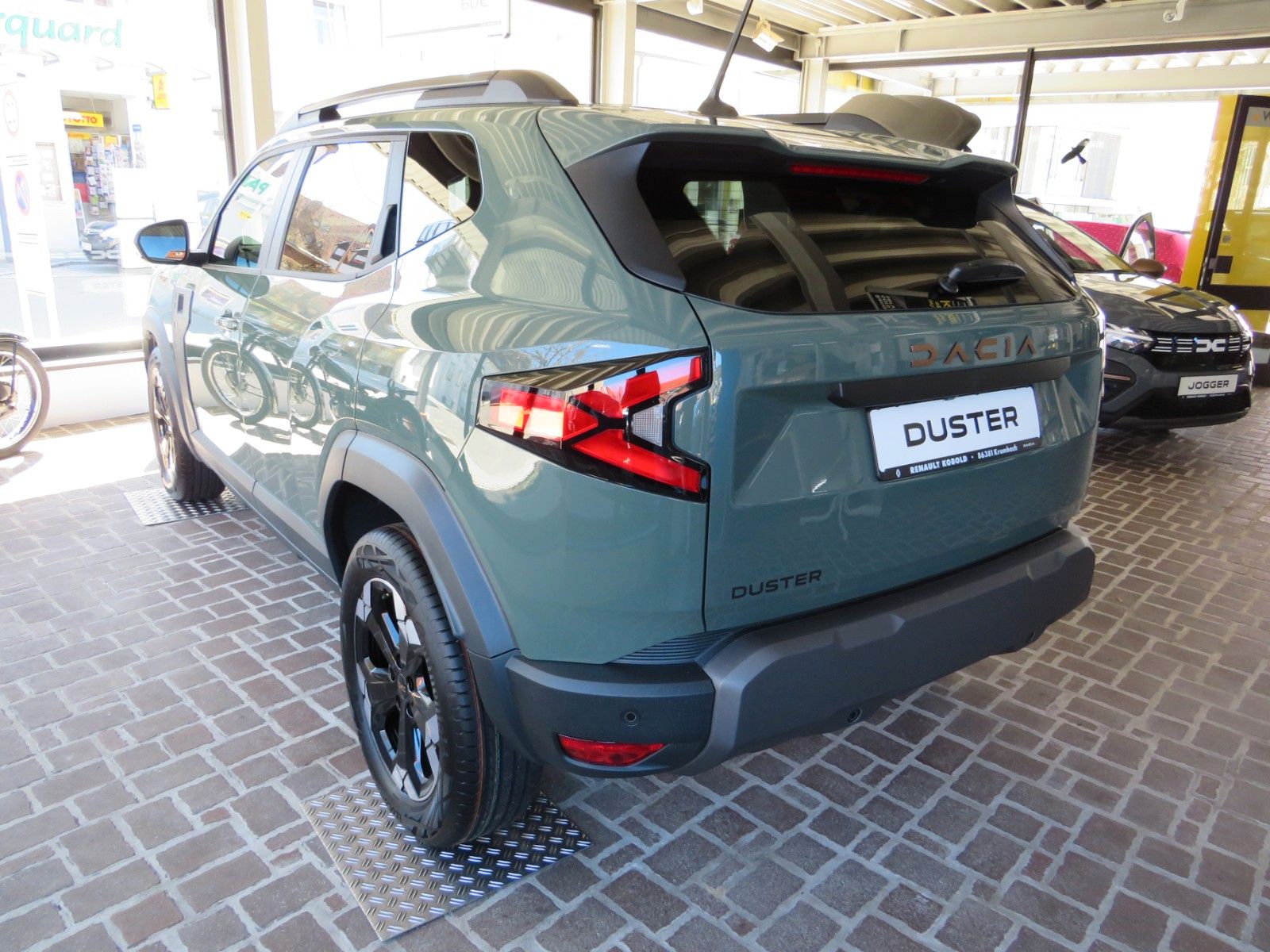 Dacia Duster III TCe 130 Extreme - Samsaru's Car Outlet
