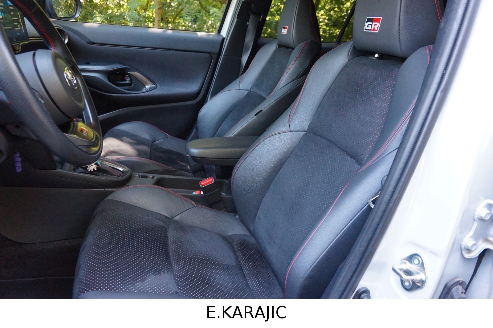 Toyota Yaris Cross Hybrid FWD GR Sport-GARANTIE-SCHECKH