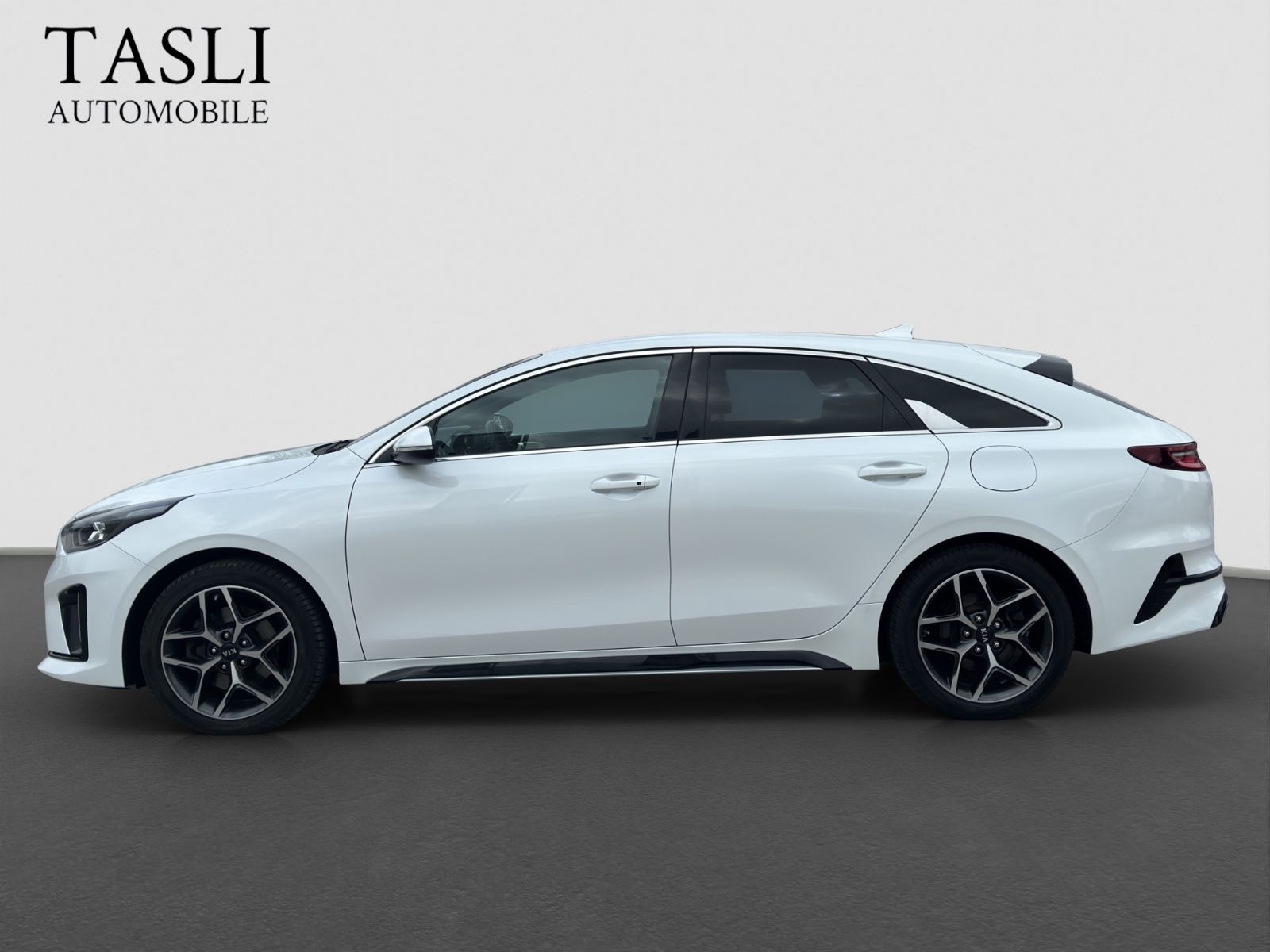 Kia ProCeed GT-Line - Samsaru's Car Outlet