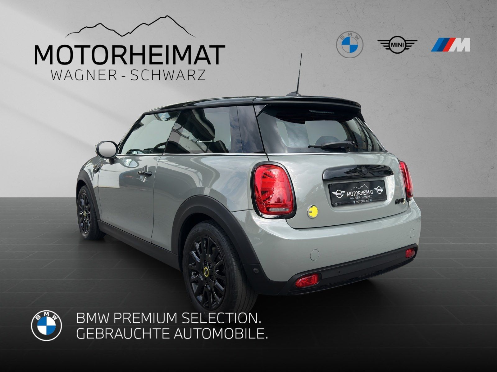 MINI Cooper SE Classic Piano Black - Samsaru's Car Outlet