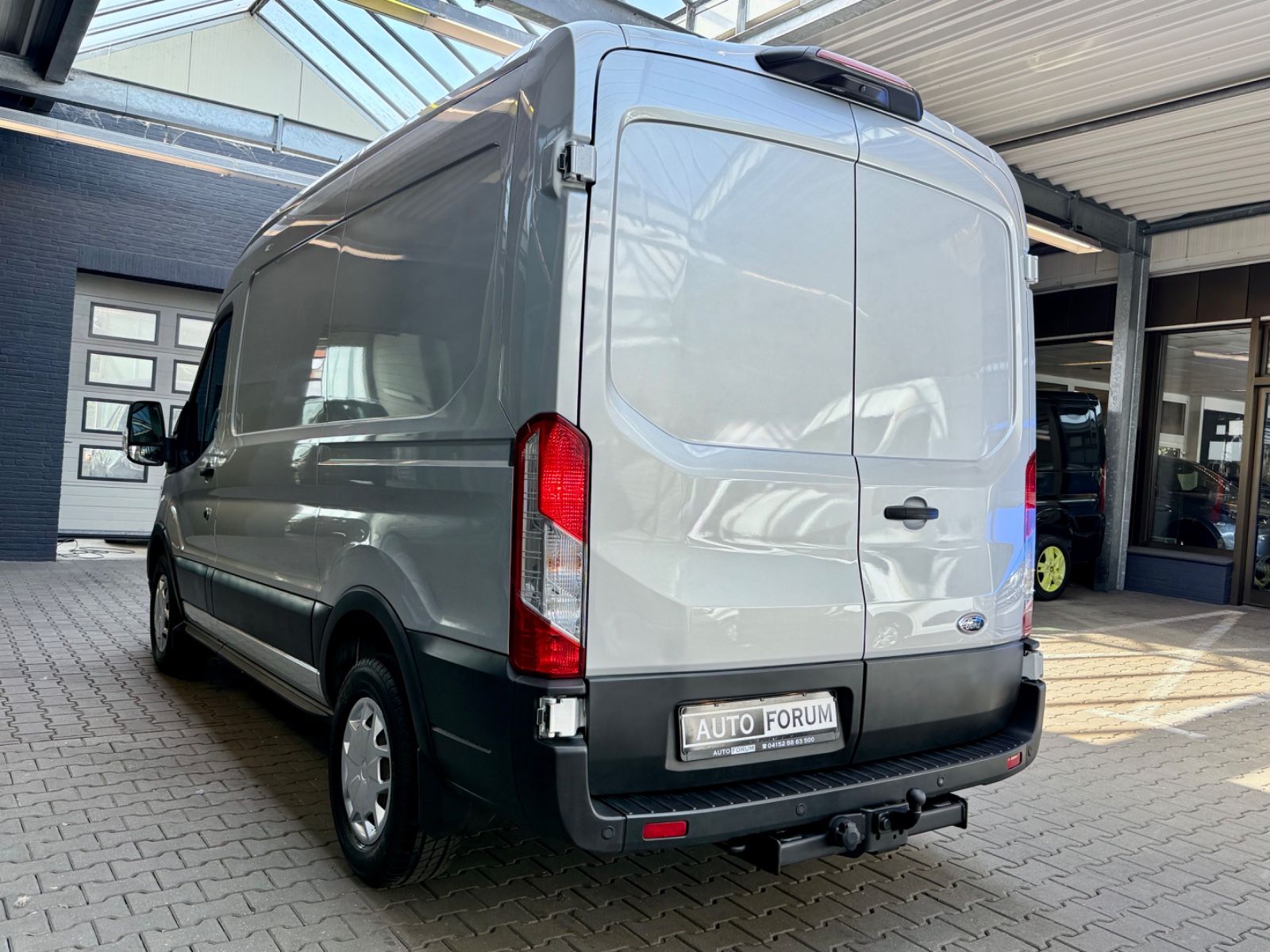 Ford Transit 2.0 D L2H2 AUTOMATIK AHK STANDHEIZG NAVI