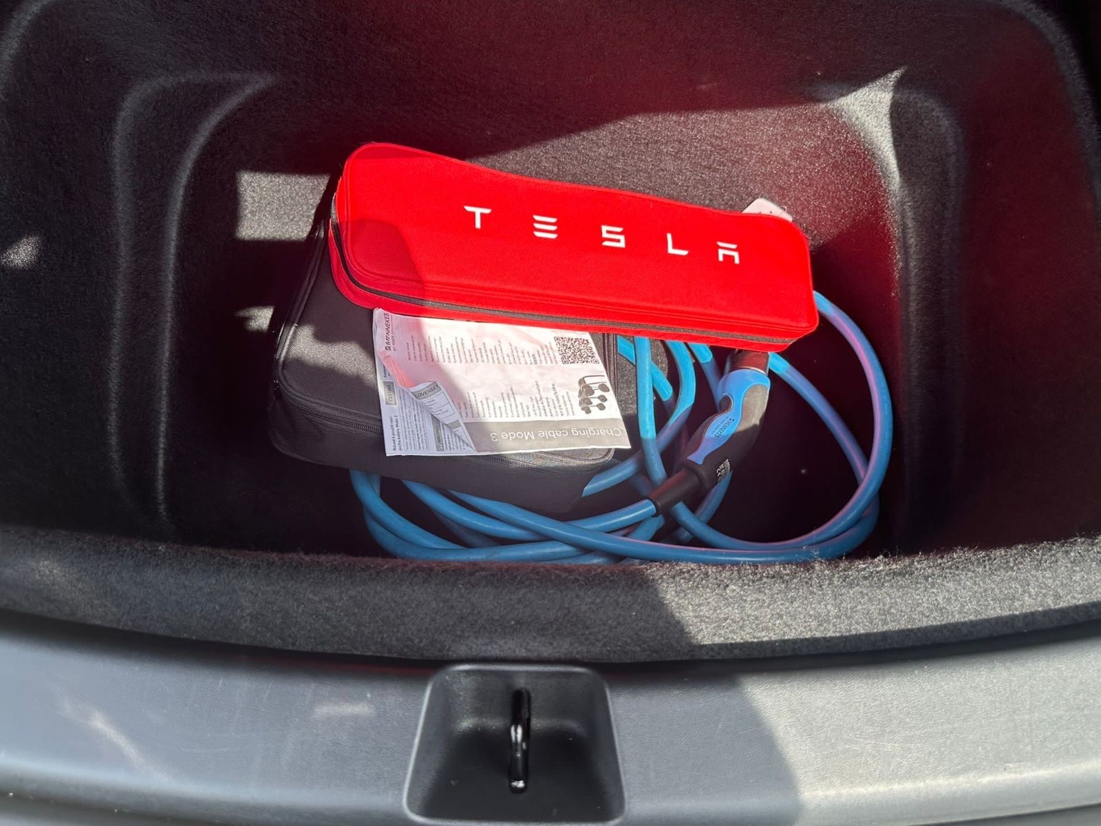 Tesla Model Y Long Range Dual AWD