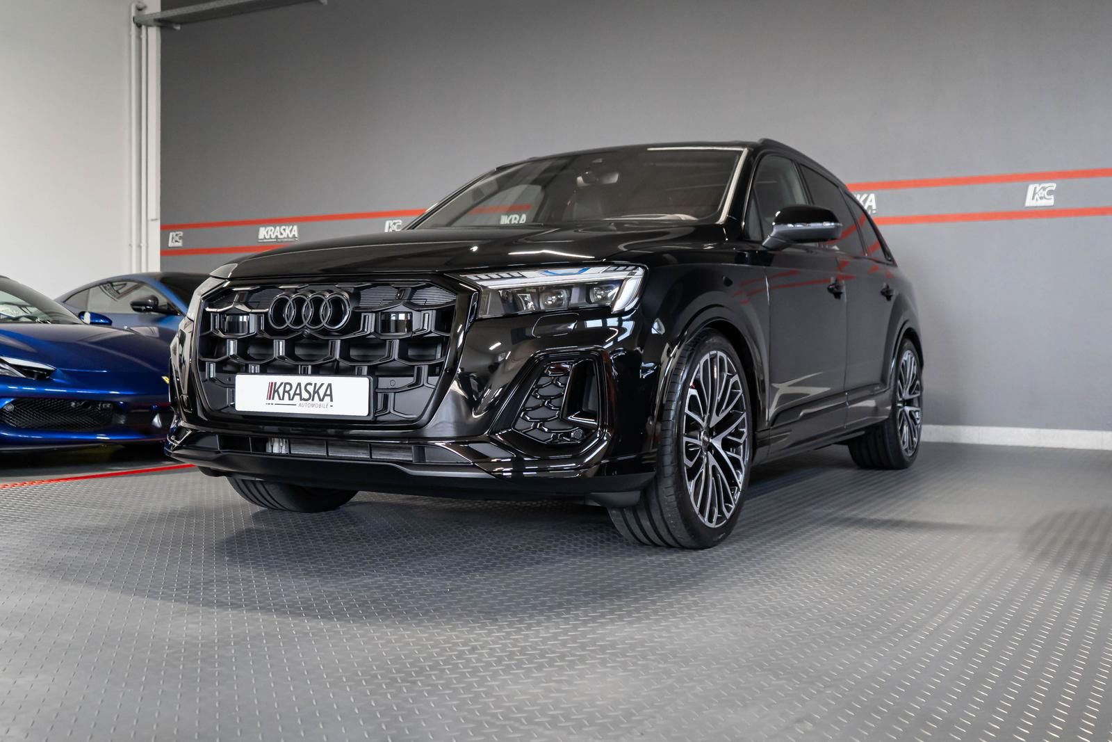 Audi Q7 50 TDI quattro S-line AHK STHZ PANO UPE 128T€