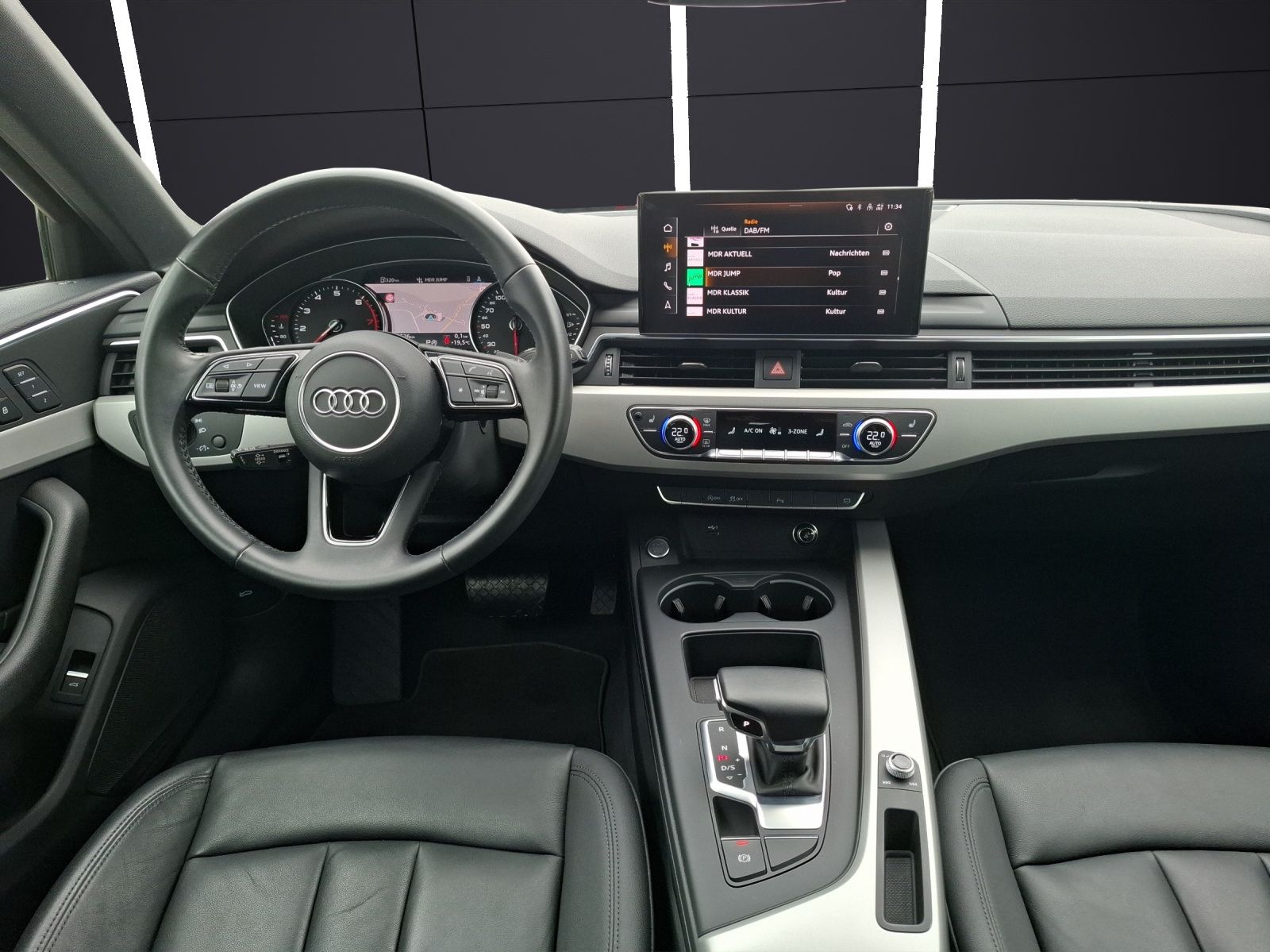 Audi A4 Avant 35 TFSI advanced S-tronic - Samsaru's Car Outlet