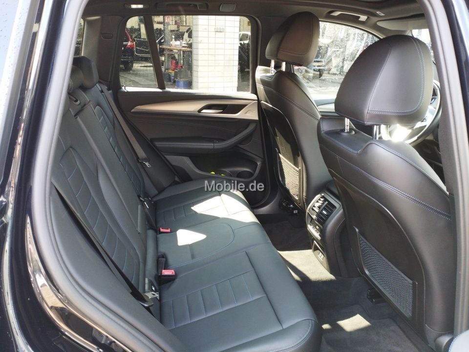 BMW X3 xDrive30e M SPORT - Samsaru's Car Outlet
