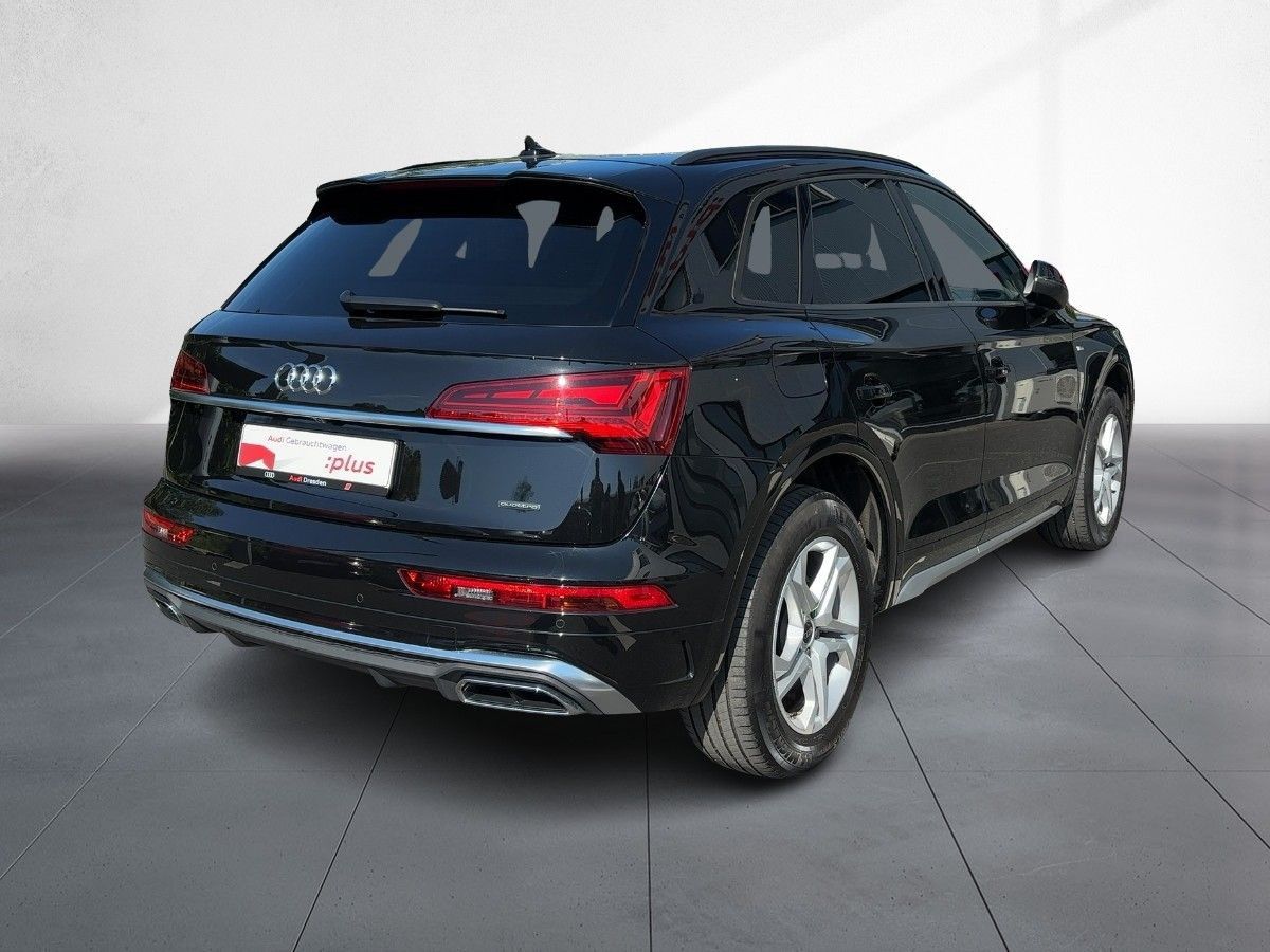 Audi Q5 TFSI e S line 50 quattro S tronic AHZV Matrix