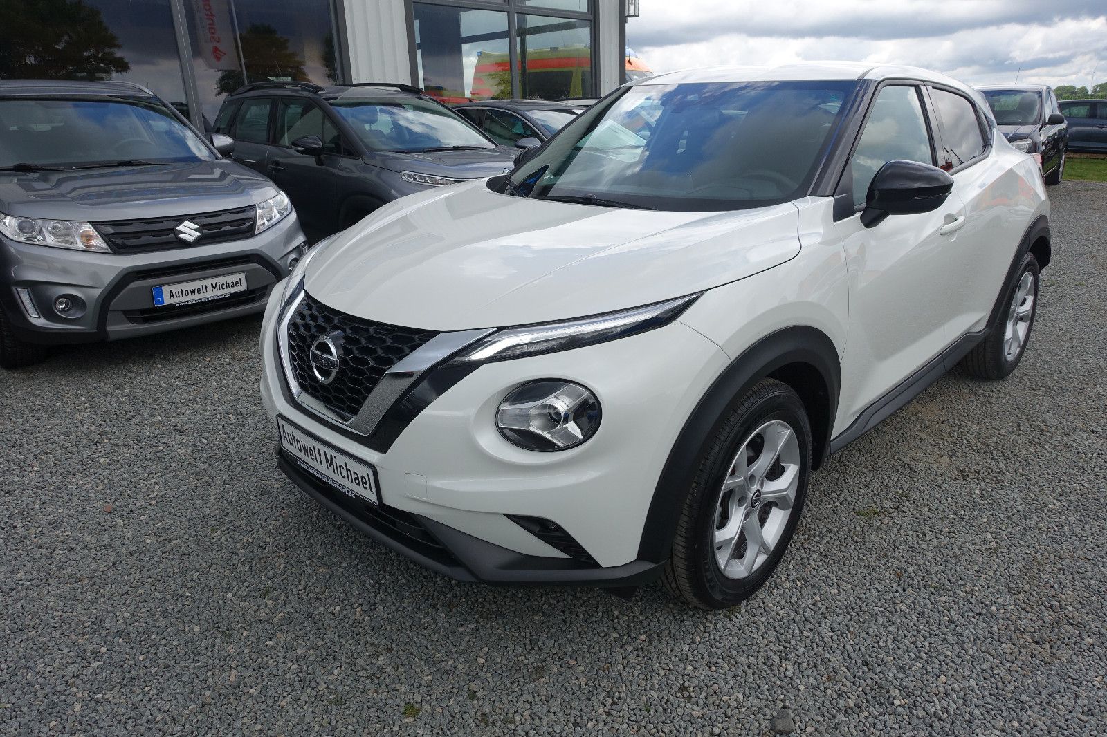 Nissan Juke 1.0 Aut. - Samsaru's Car Outlet