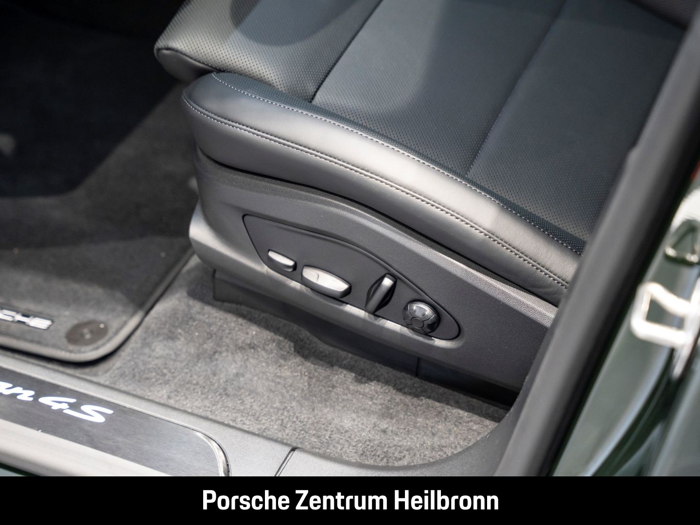 Porsche Macan 4S Offroad-Design PASM Felgen-Neodyme