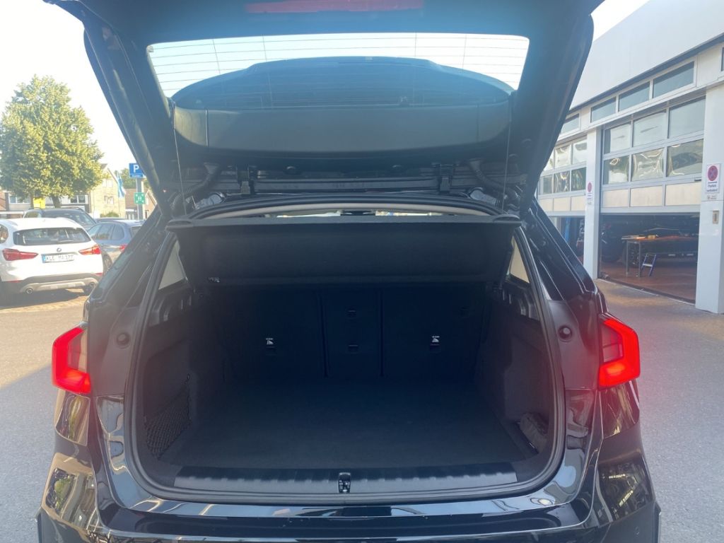 BMW X1 xDrive20d LiveCockpitPro - Samsaru's Car Outlet