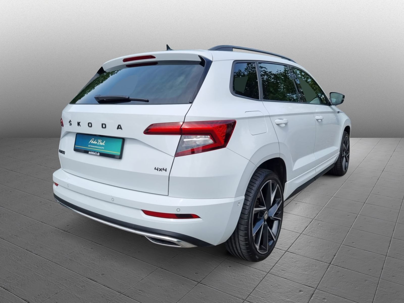Skoda Karoq Sportline 2.0TSI 4x4 DSG Navi LED Panorama