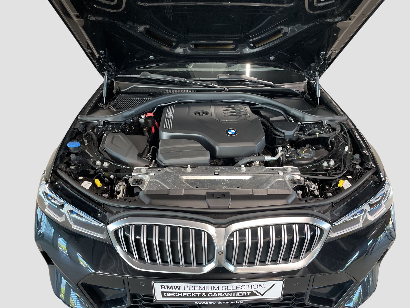 BMW 318i Touring M Sport AHK LiveCockpitProf Kamera