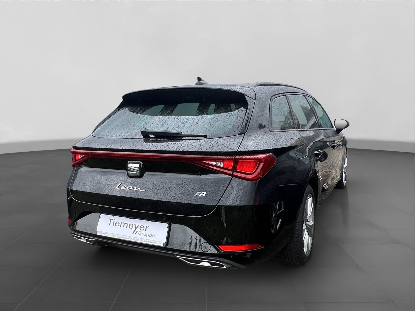 Seat Leon Sportstourer 2.0 TDI DSG FR NAVI AHK ACC PA
