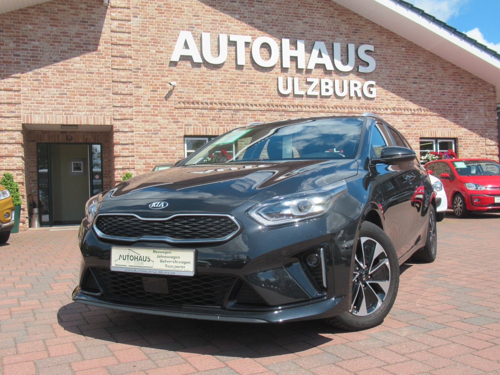 Kia cee'd SW 1.6 GDI DCT Spirit - Samsaru's Car Outlet