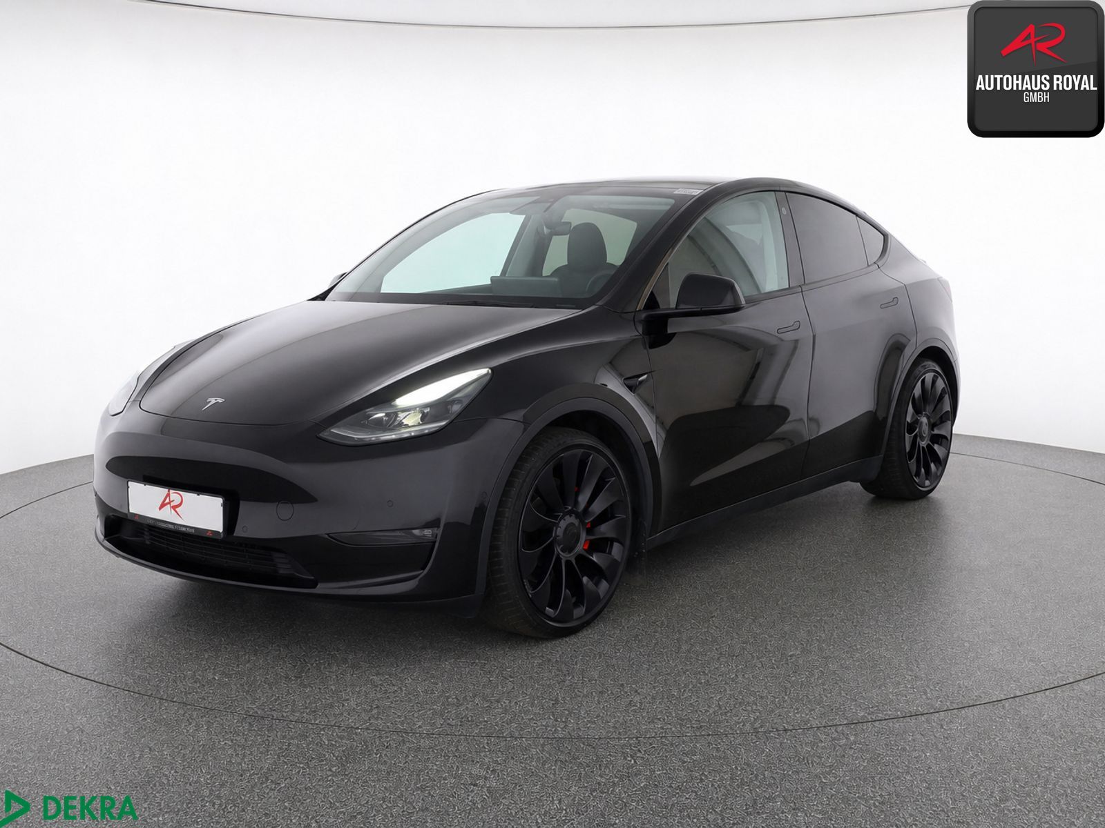 Tesla Model Y PERFORMANCE Dual Motor AWD PANO,KEYLESS