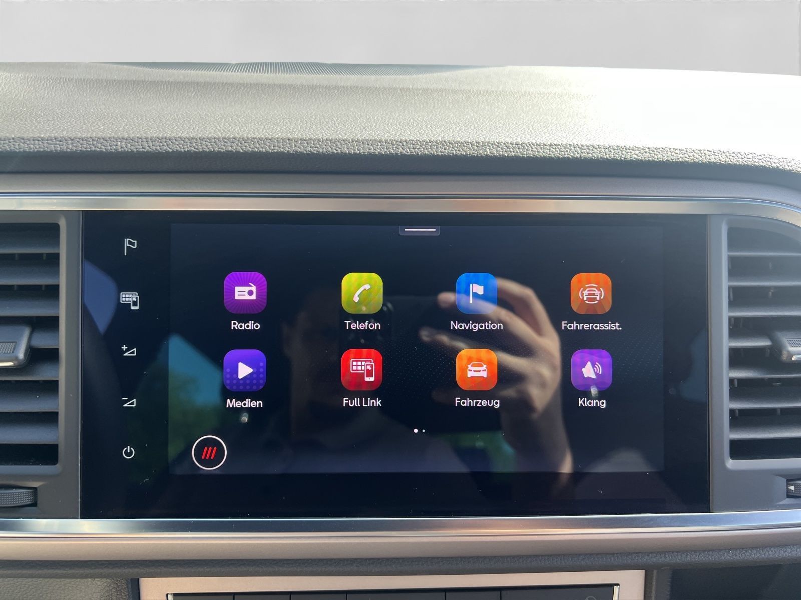 Seat Ateca 2.0 TDI DSG XP NAVI AHK ACC GJR SITZHZ