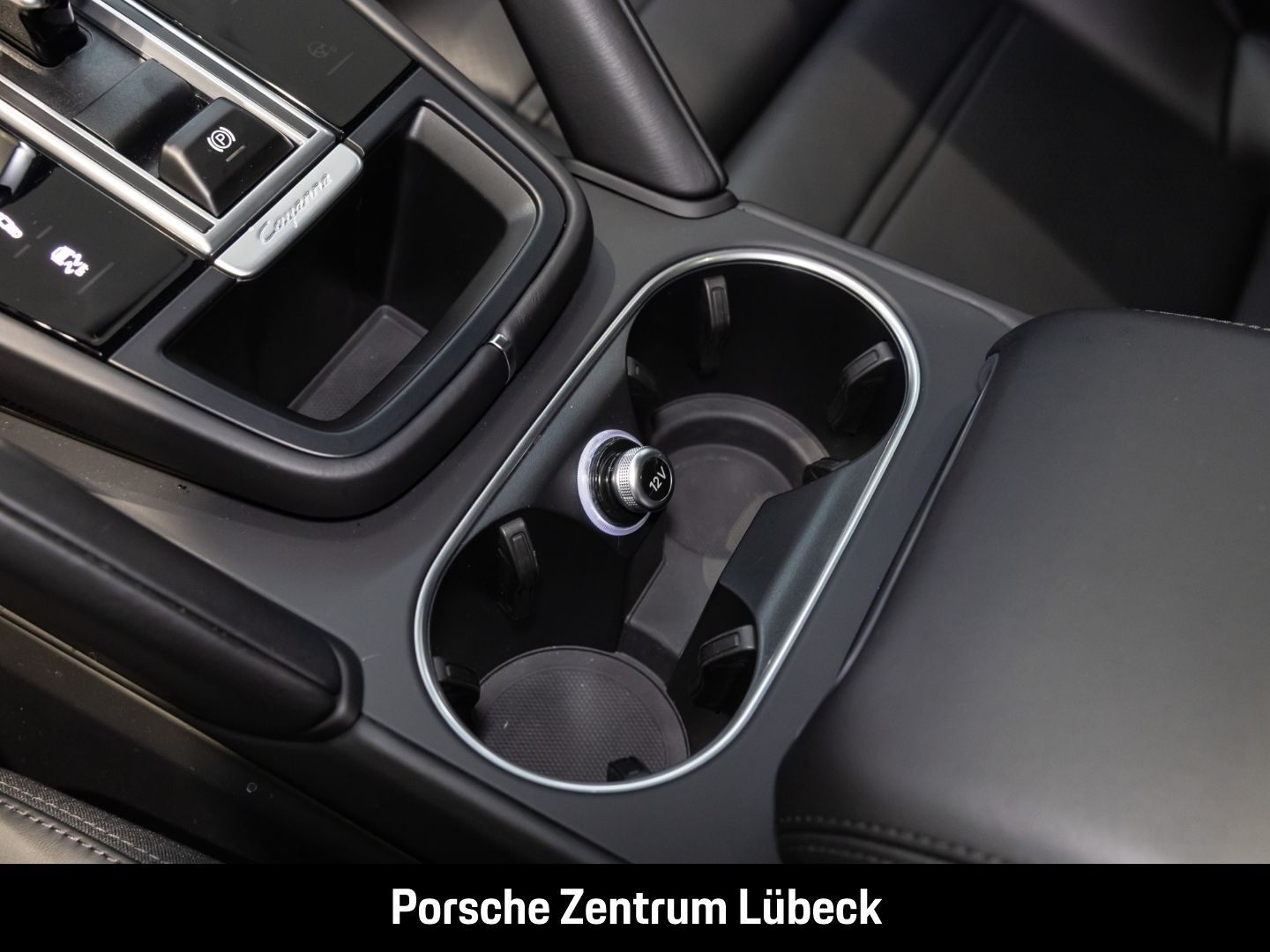 Porsche Cayenne S Coupe Hinterachslenkung Head-Up