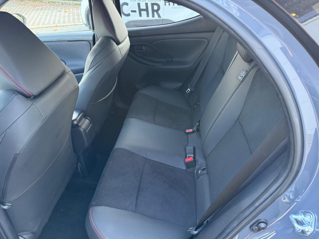Toyota Yaris Hybrid 130 1.5 VVT-i GR SPORT