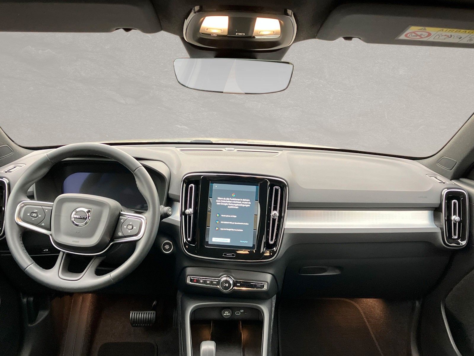 Volvo XC40 B3 Mild-Hybrid Core AHK LED