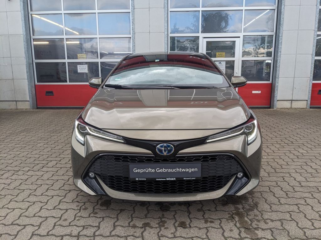 Toyota Corolla 2.0 Hybrid - Samsaru's Car Outlet