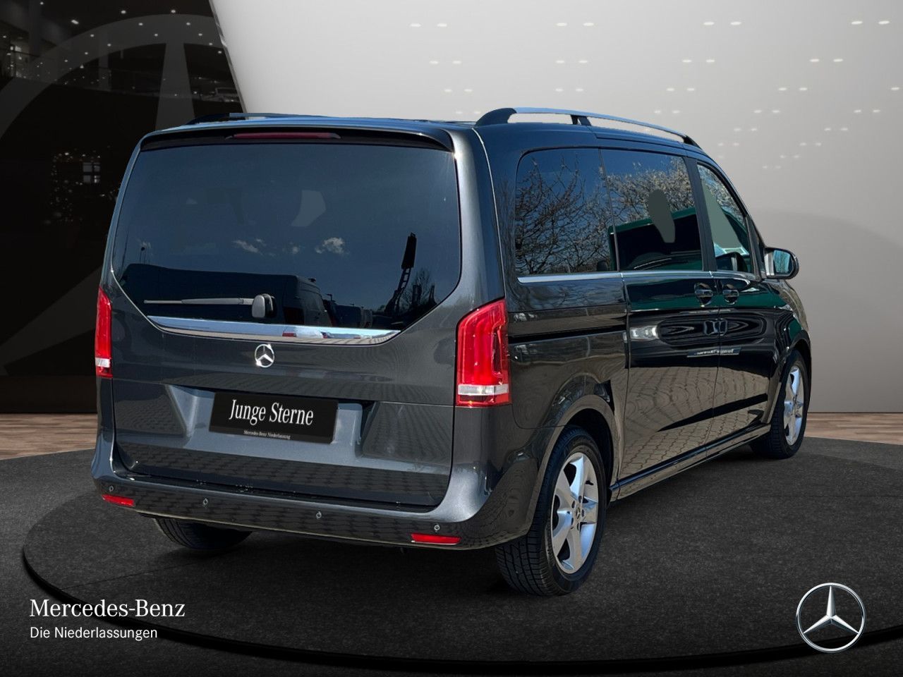 Mercedes-Benz V 300 d Kompakt AVANTGARDE EDITION - Samsaru's Car Outlet