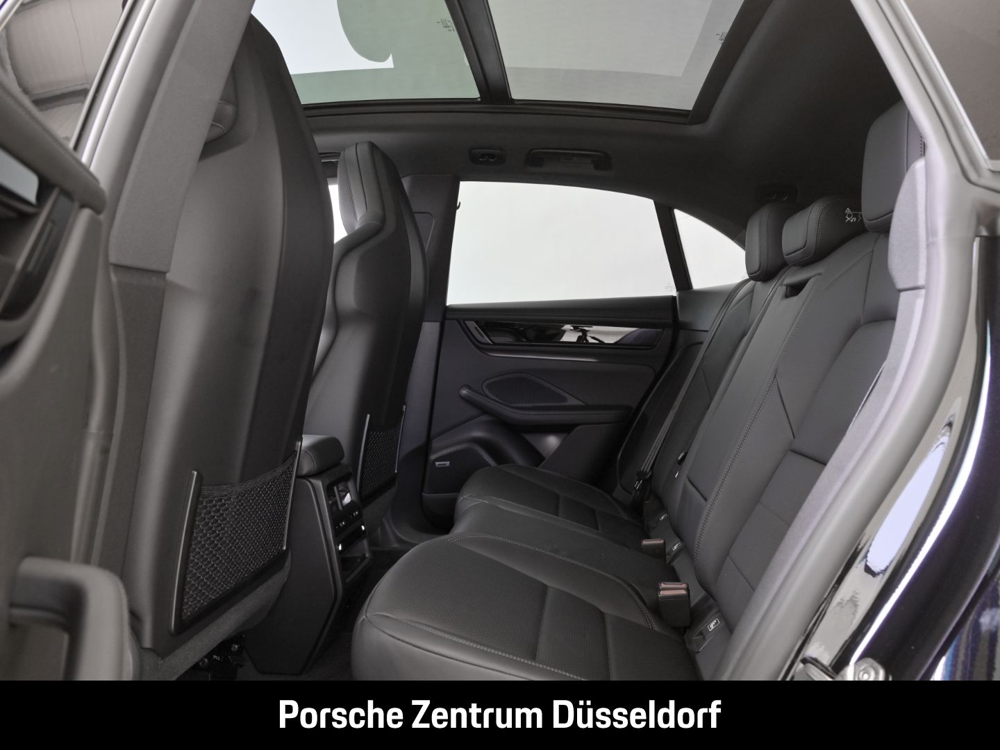 Porsche Macan 4S BOSE Luftfederung Panoramadach LED