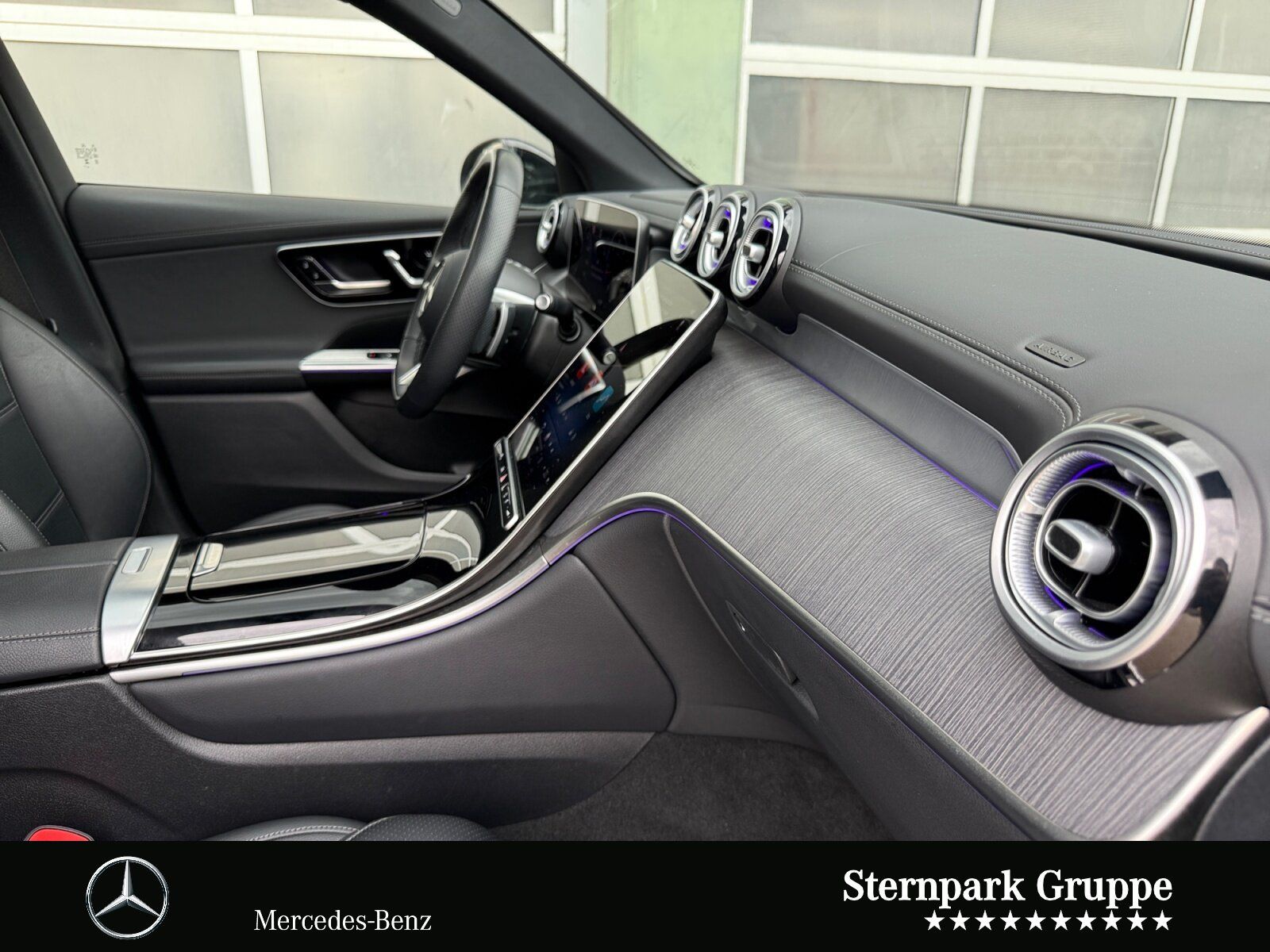 Mercedes-Benz GLC 300 d 4M AMG Distro+Pano+AHK+HuD+Massage+360