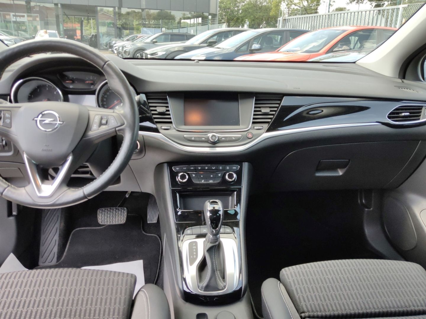 Opel Astra K Business Elegance - Samsaru's Car Outlet