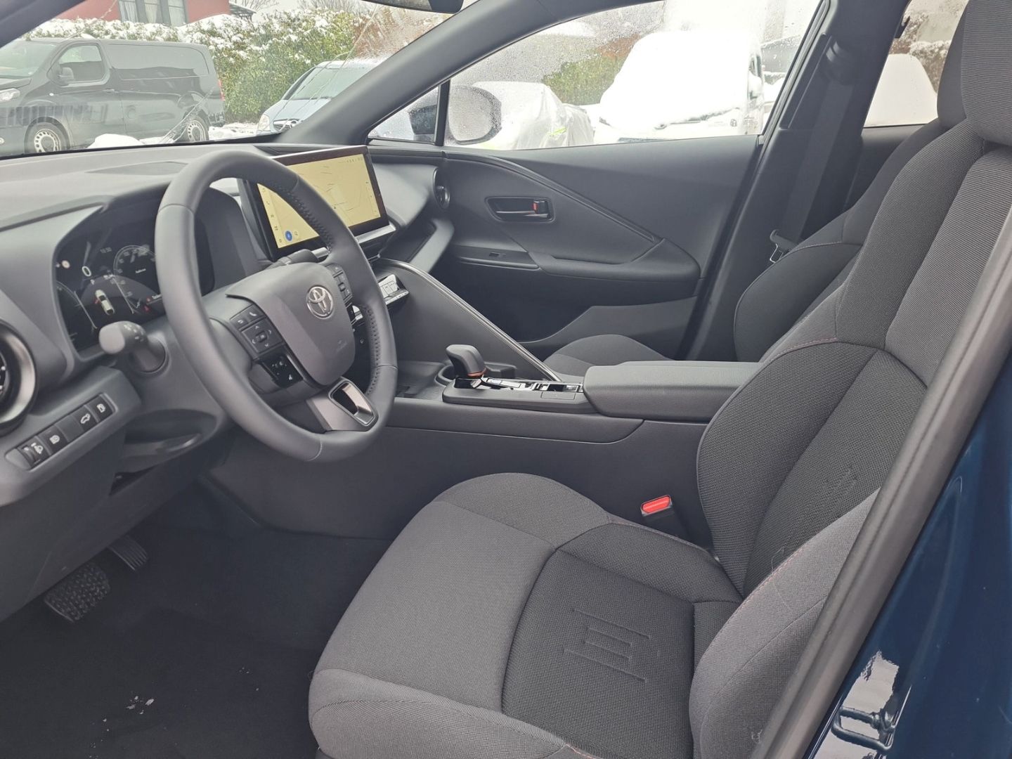 Toyota C-HR 4x2 Team Deutschland - Samsaru's Car Outlet