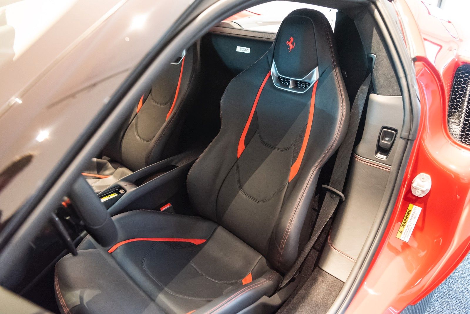 Ferrari 296 GTB *CARBON, WARRANTY 11/2027*